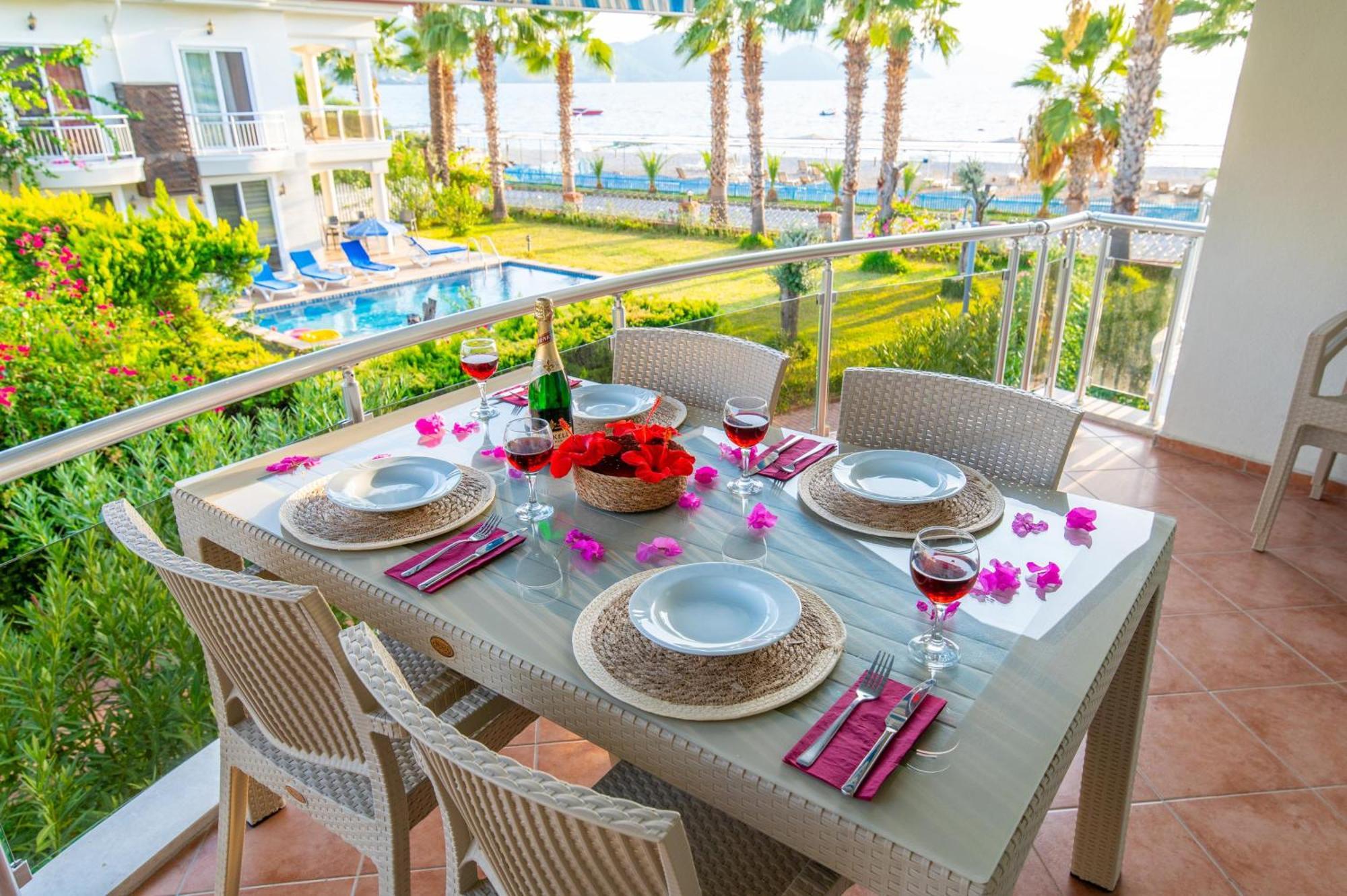 Sunset Beach Club Aqualettings Poseidon 2 *