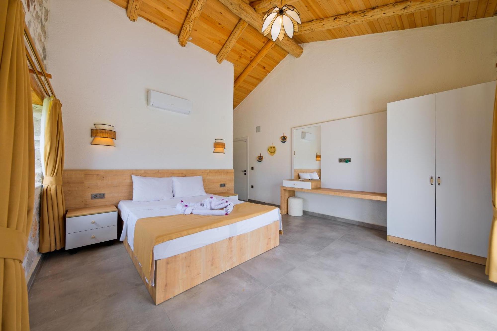 Sevalin Villa *