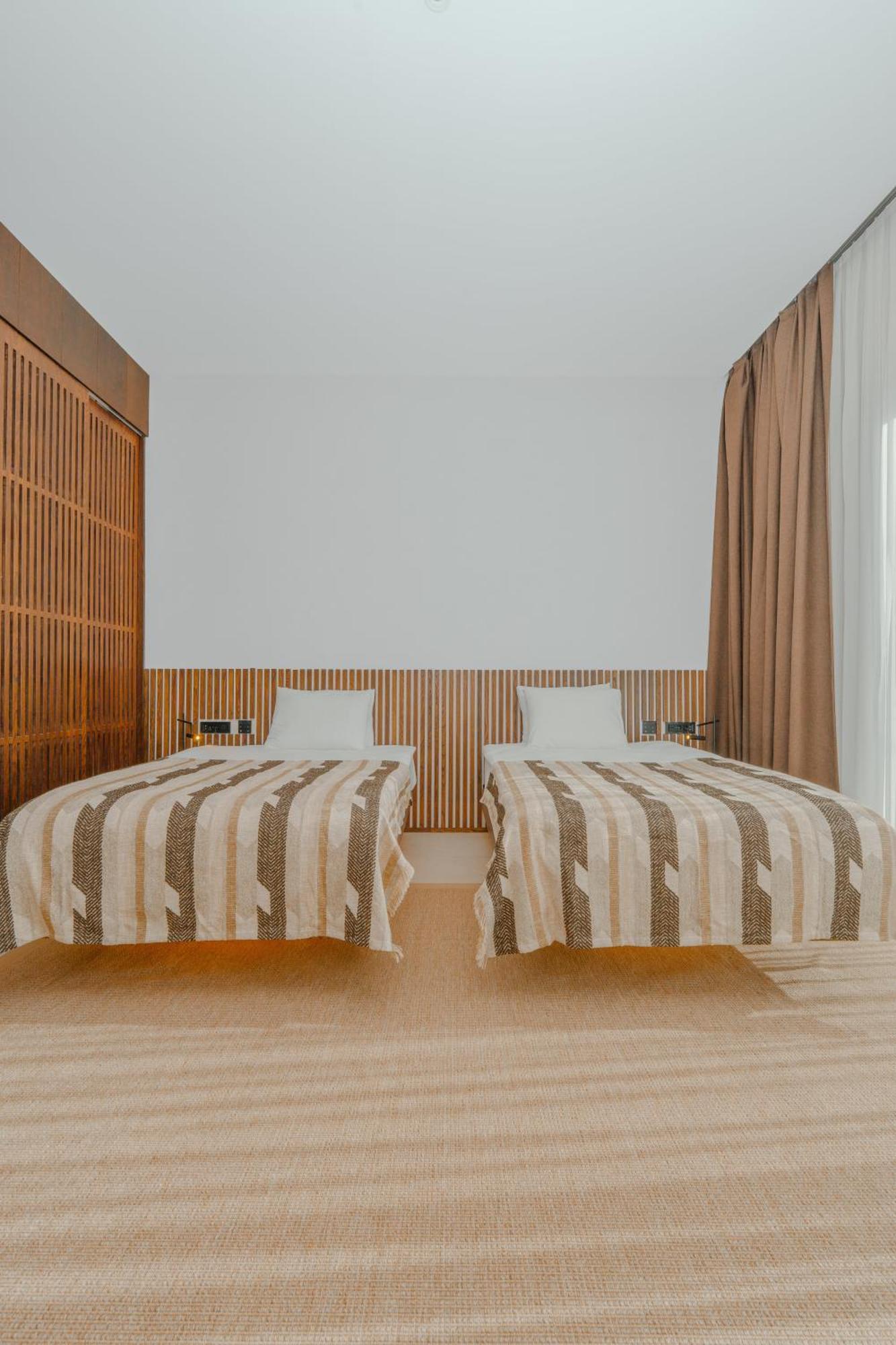 Silence Villa *