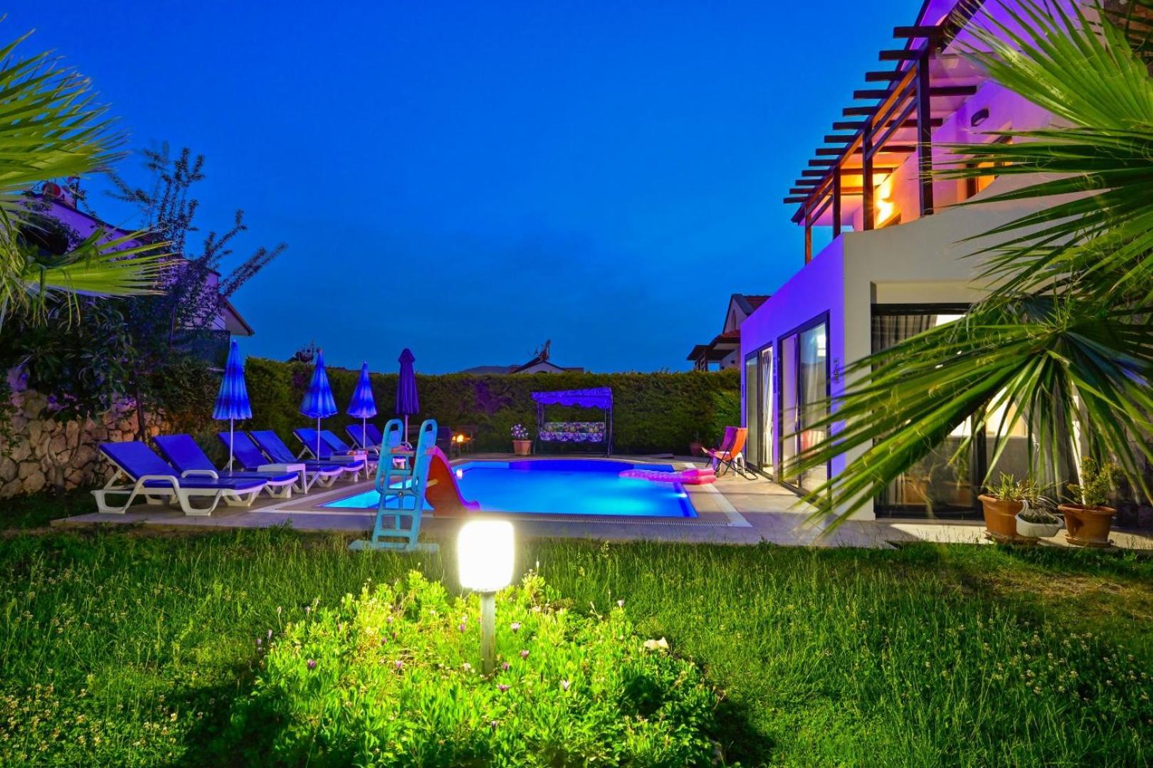 Lorenzo- 4 Bedroom Holiday Villa In Hisaronu *