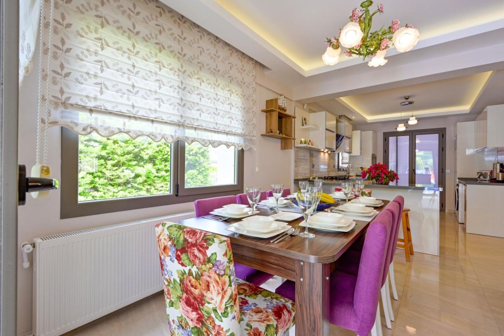Villa Lorenzo- 4 Bedroom Holiday Villa In Hisaronu Fethiye