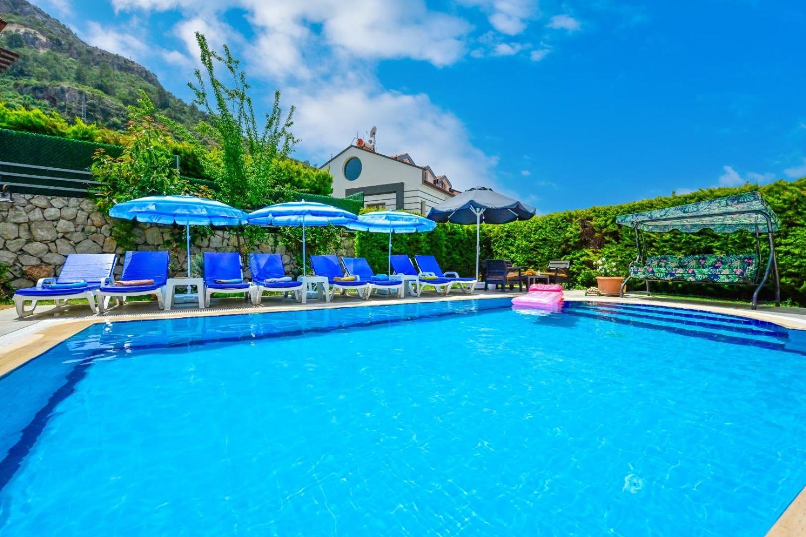 Villa Lorenzo- 4 Bedroom Holiday Villa In Hisaronu *