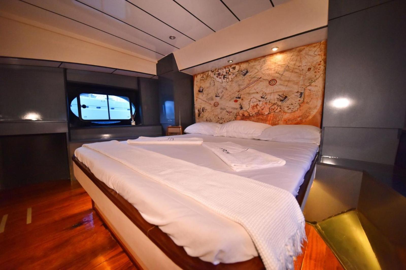 White House * Fethiye