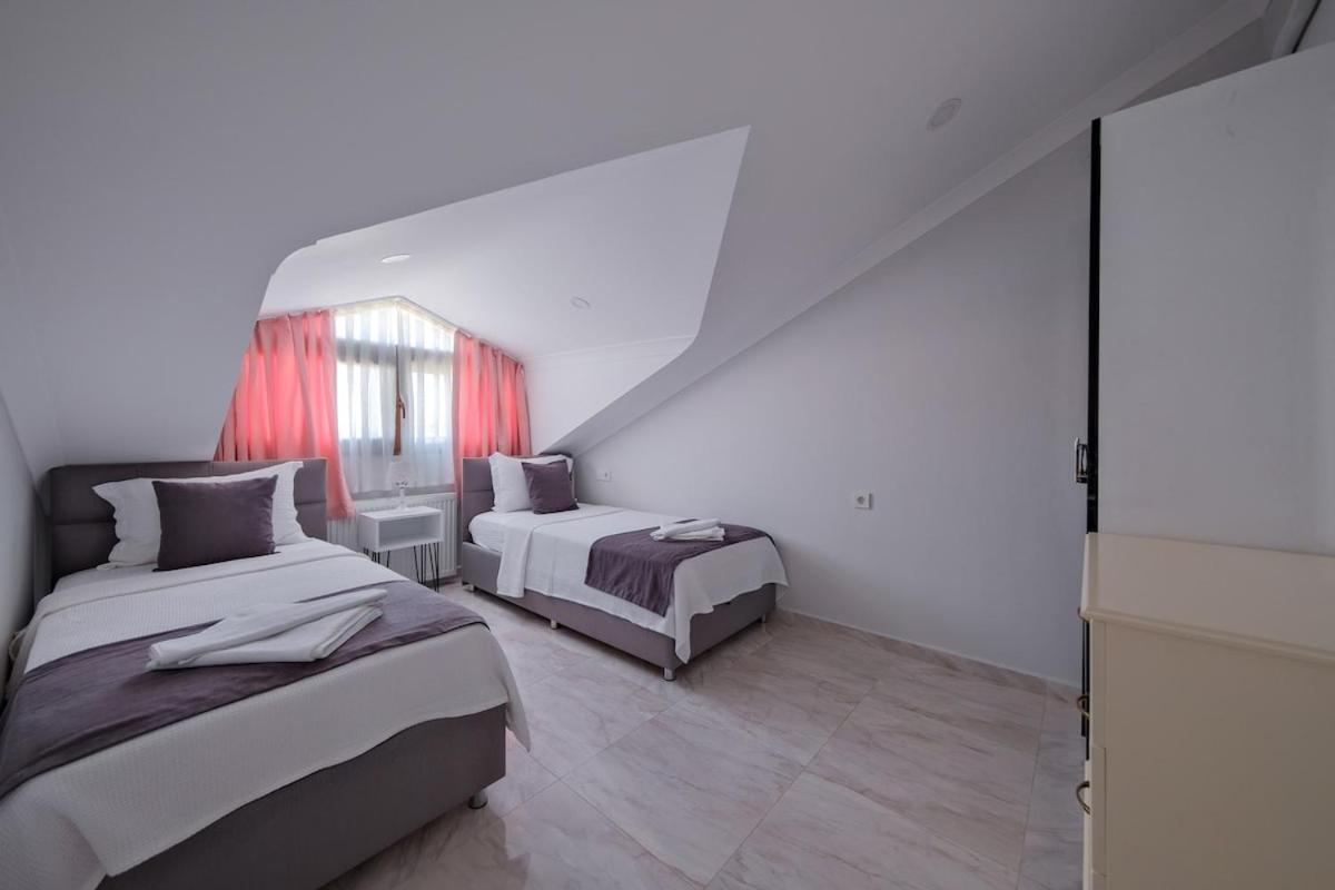 Villa Ilyaholidayhomes Ekinoks