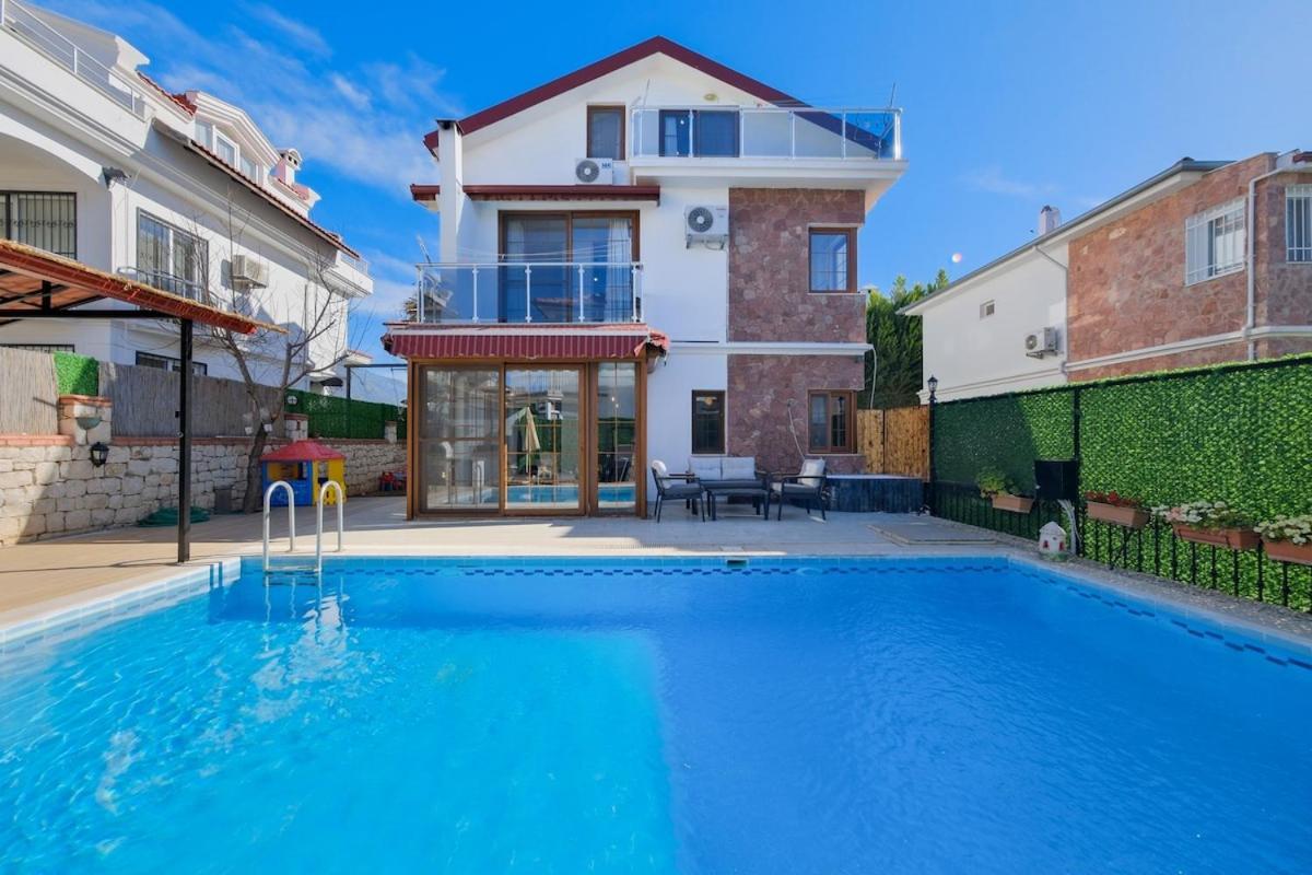 Ilyaholidayhomes Ekinoks Villa