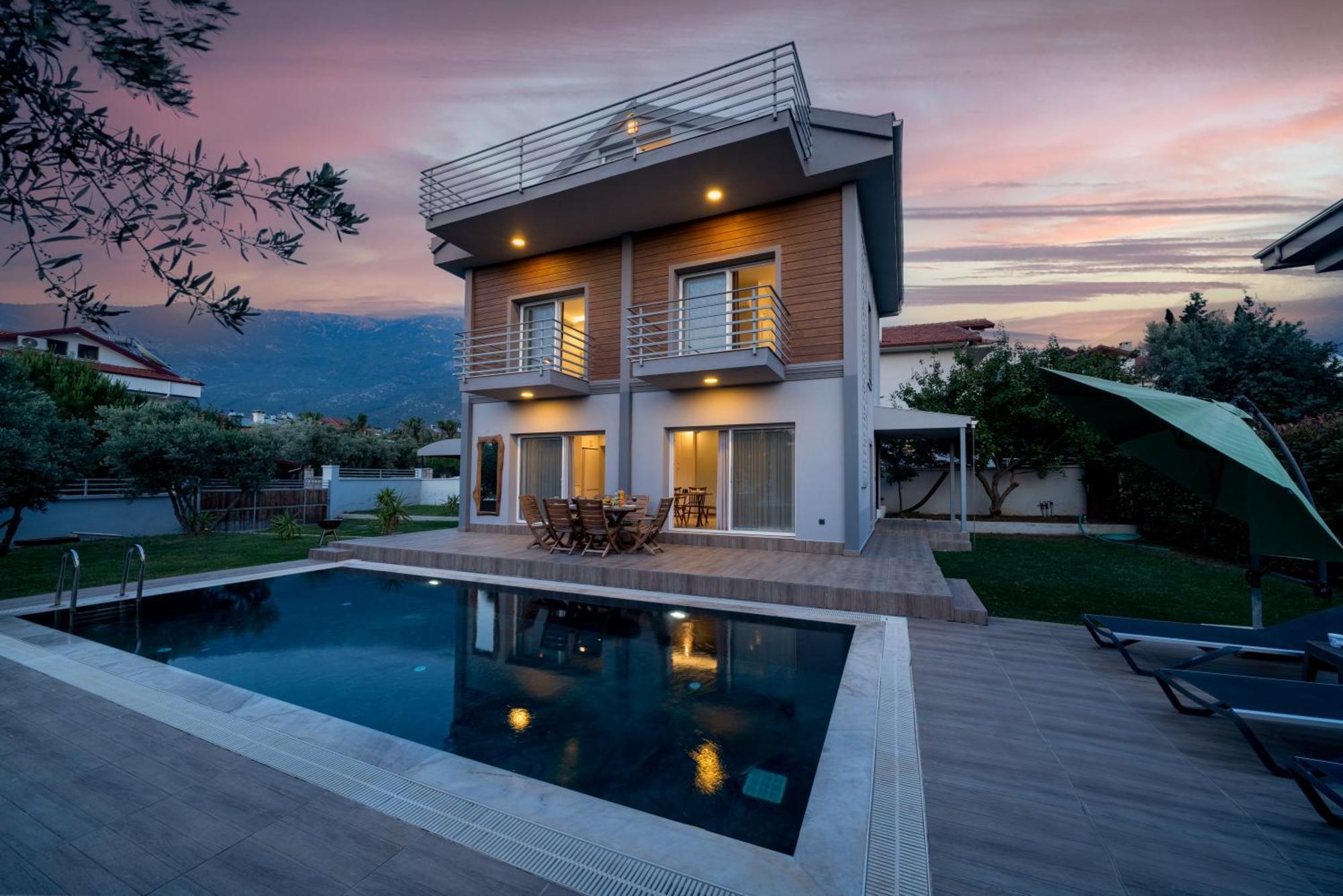 Villa Lidya 3 Bedroom Close To Oeluedeniz Fethiye