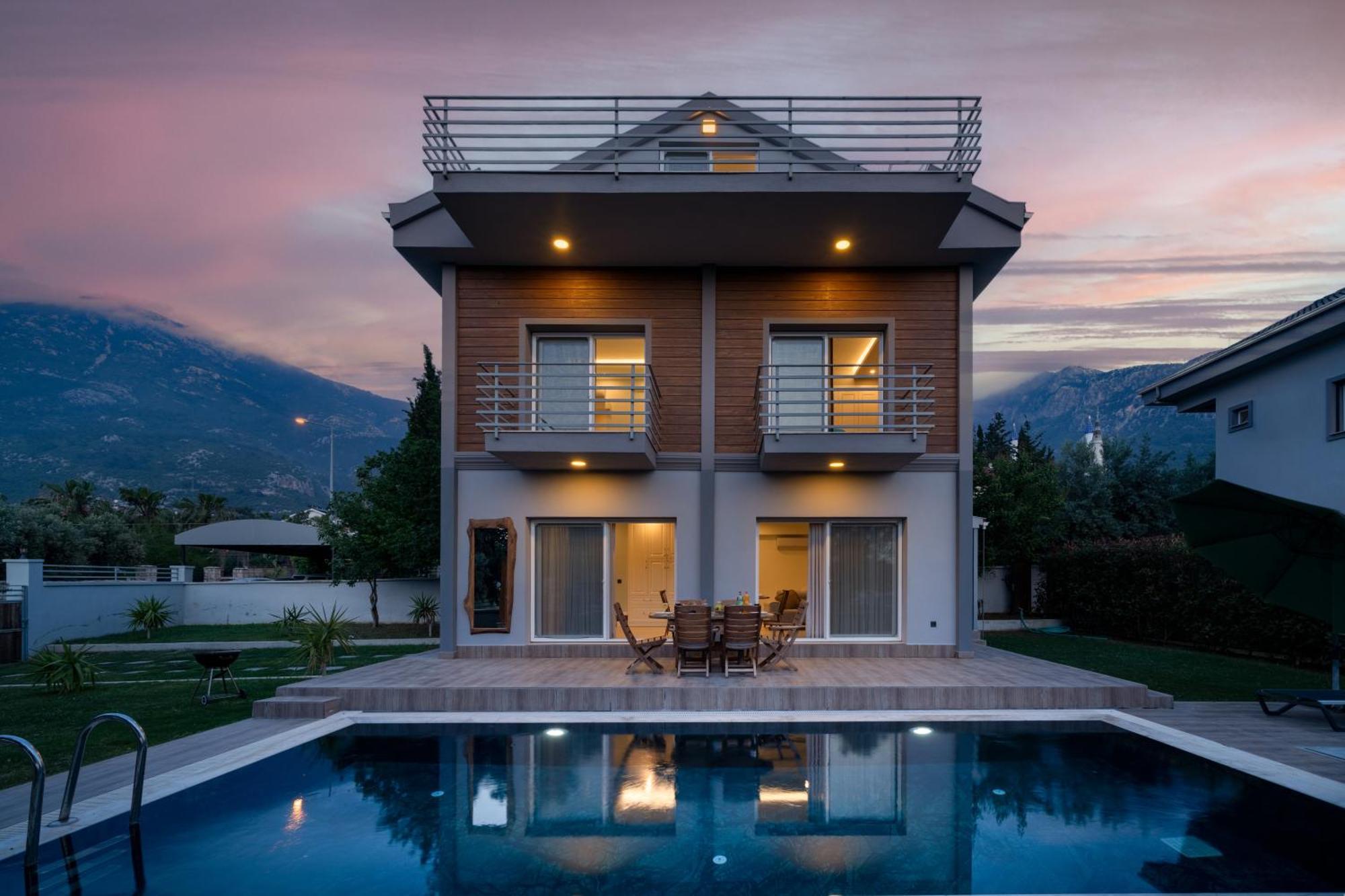 Lidya 3 Bedroom Close To Oeluedeniz Villa