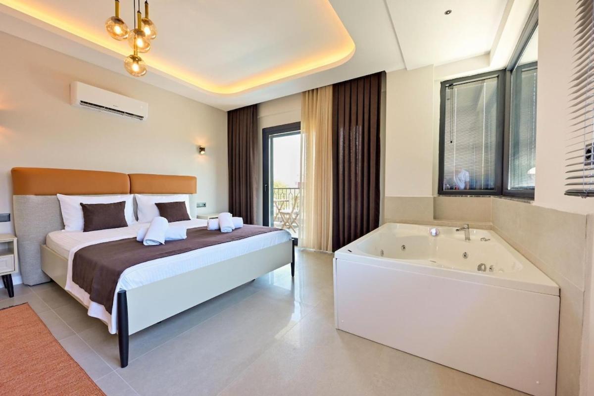 Luxury In The Center Of - Ezel Hanim Villa