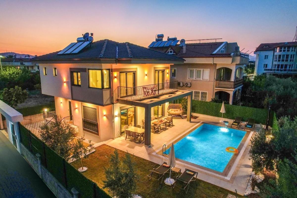 Villa Luxury In The Center Of - Ezel Hanim *