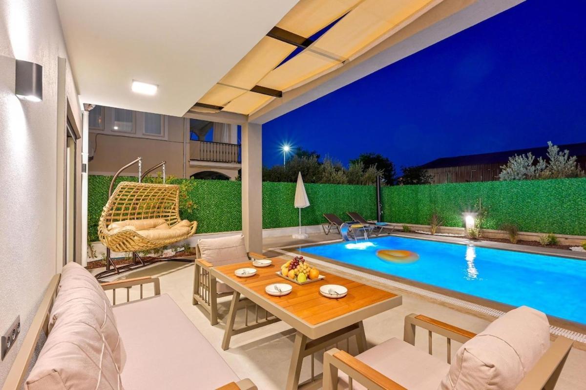 Luxury In The Center Of - Ezel Hanim