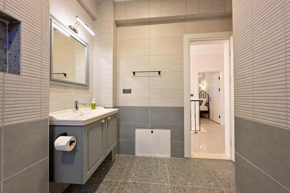 Luxury In The Center Of - Ezel Hanim Villa *