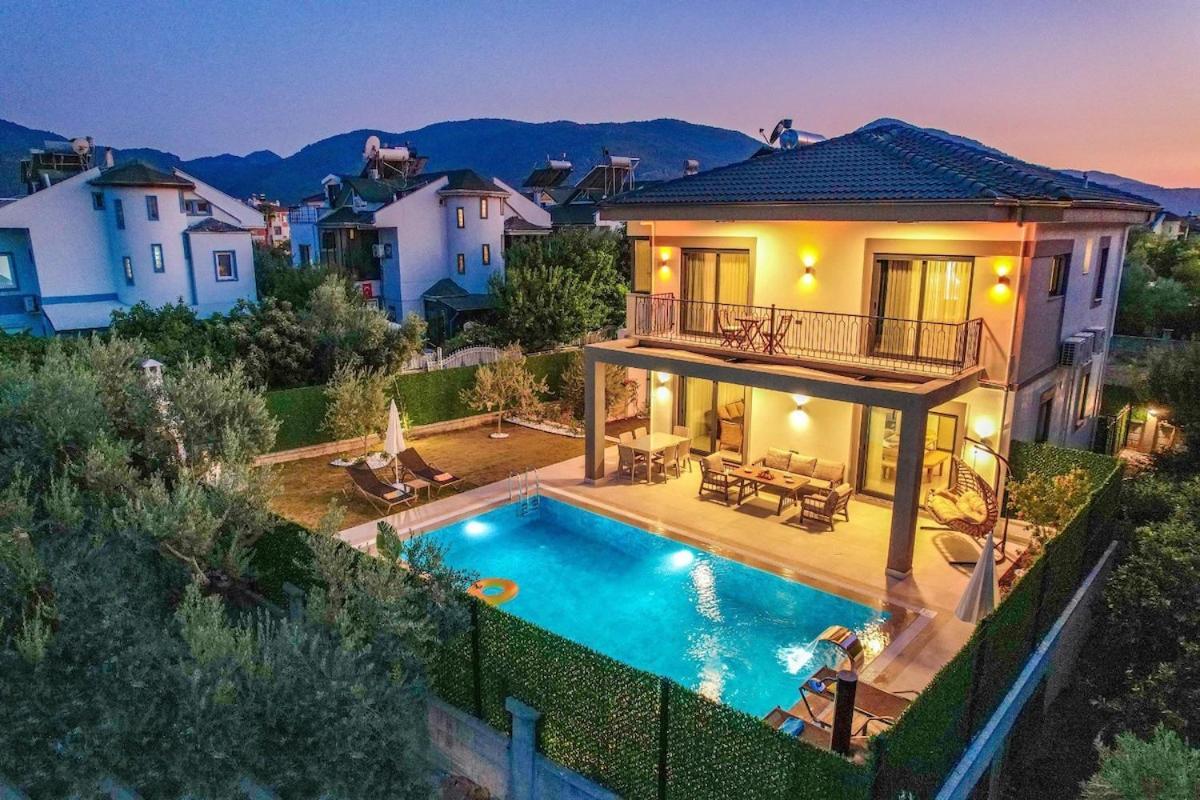 Villa Luxury In The Center Of - Ezel Hanim