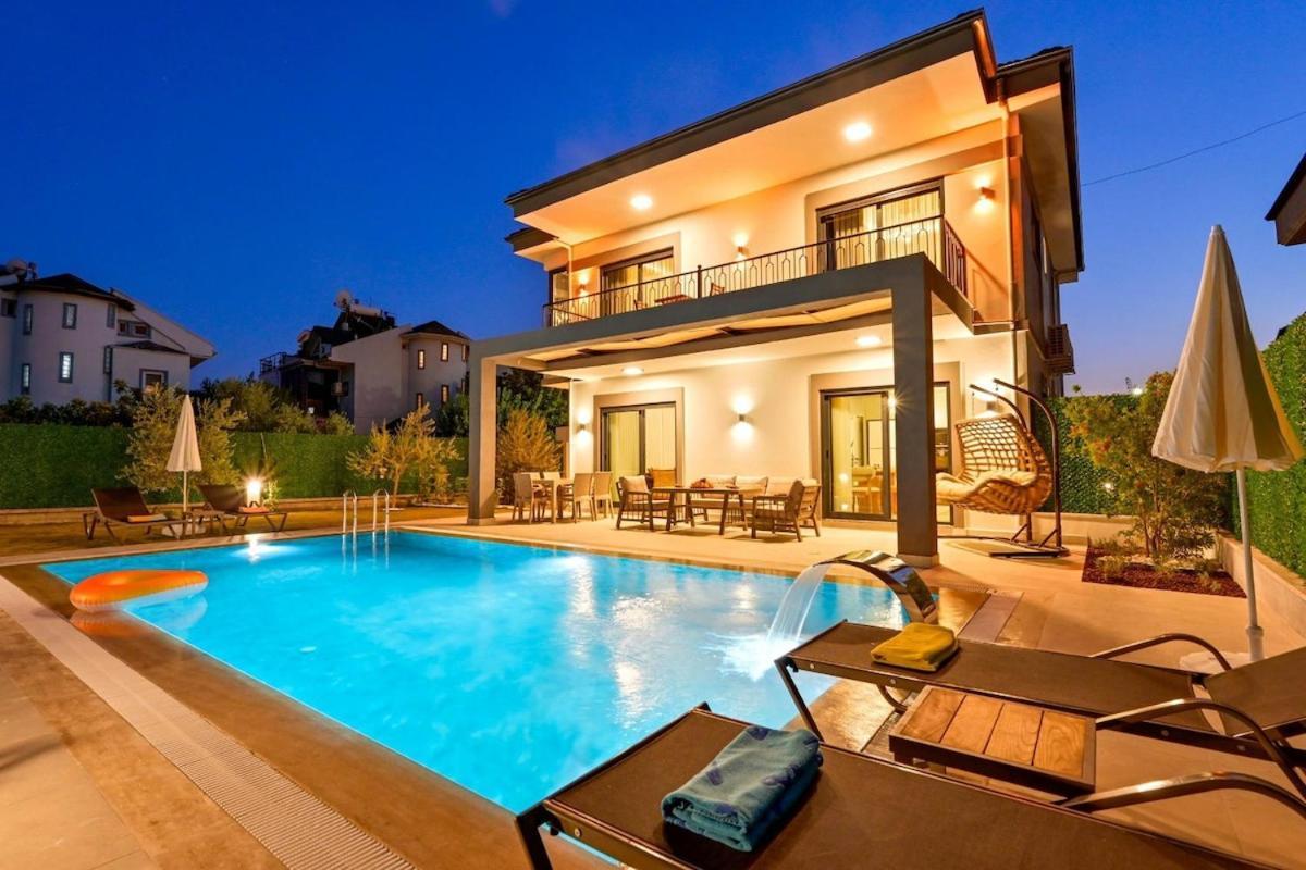 Luxury In The Center Of - Ezel Hanim *