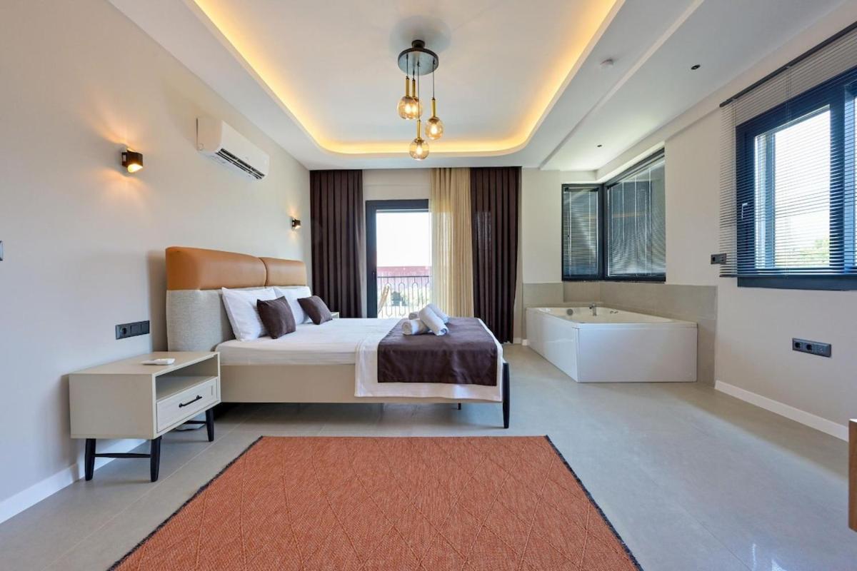 Villa Luxury In The Center Of - Ezel Hanim *
