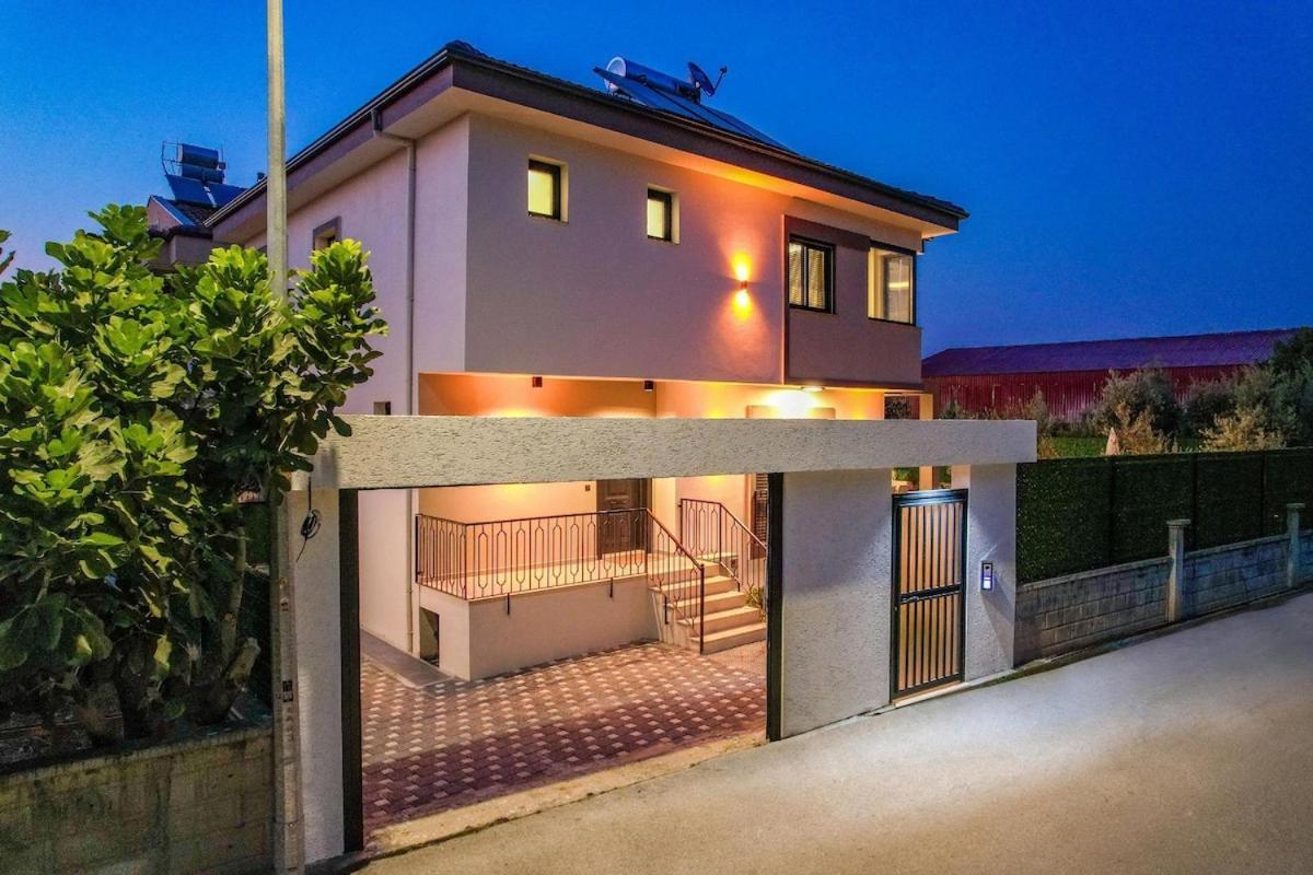 Luxury In The Center Of - Ezel Hanim Villa Fethiye