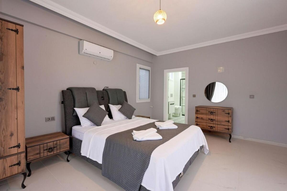 Villa Spacious For Large Families - Egeden 2