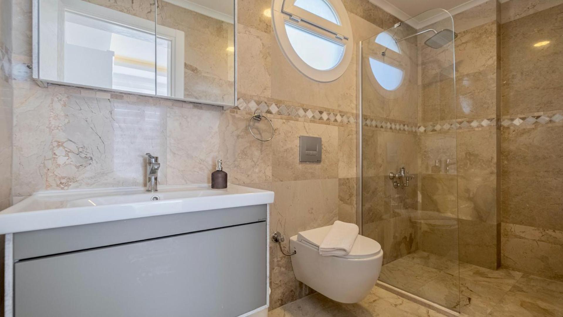Oludeniz 4 Bedroom 2902 Villa Fethiye