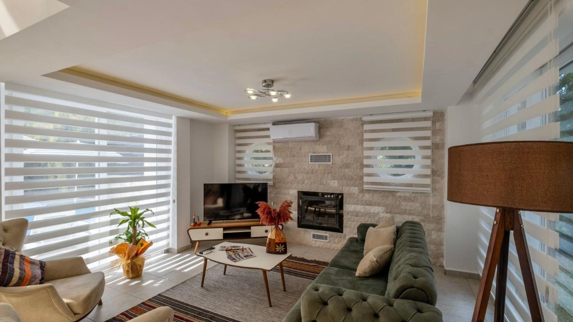 Villa Oludeniz 4 Bedroom 2902 Fethiye