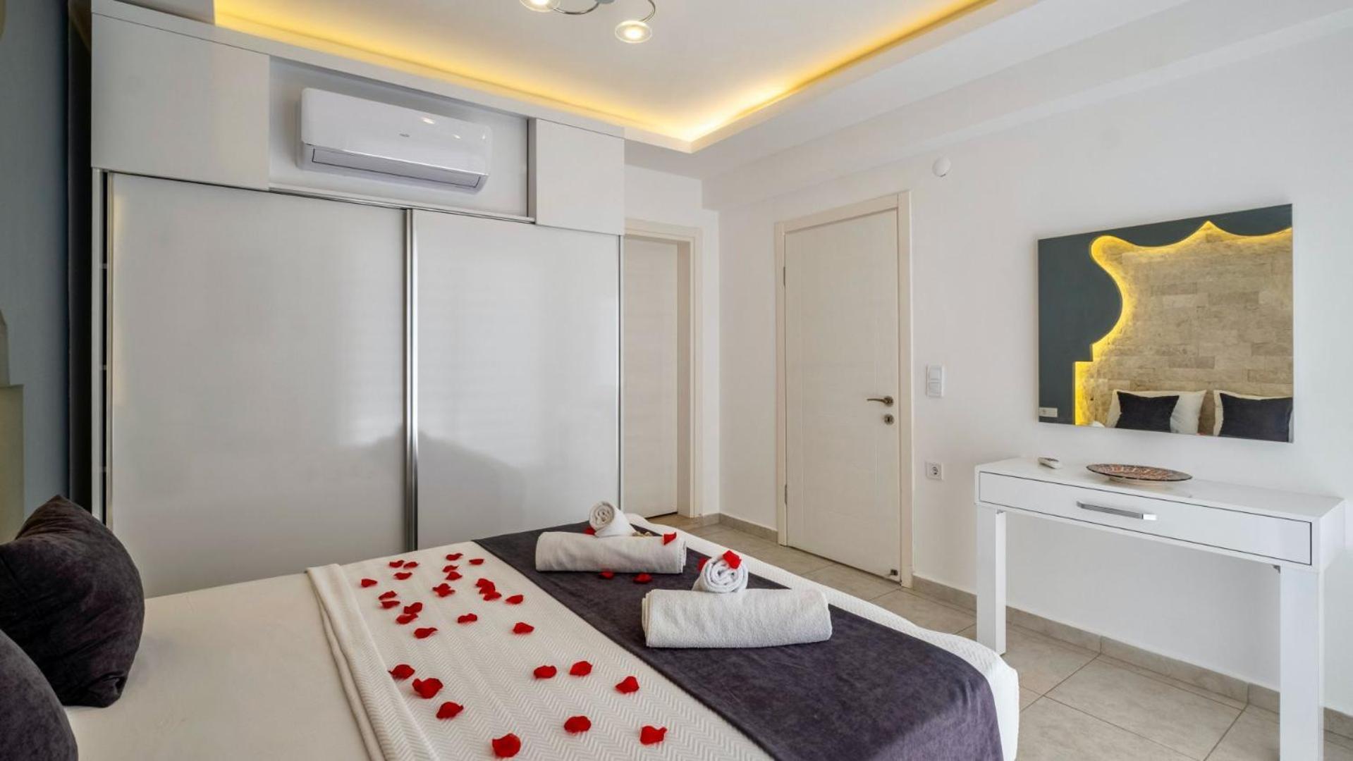 Oludeniz 4 Bedroom 2902 Villa *