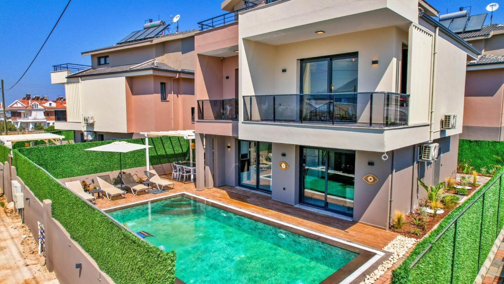 4 Bedroom 2855 Villa Fethiye