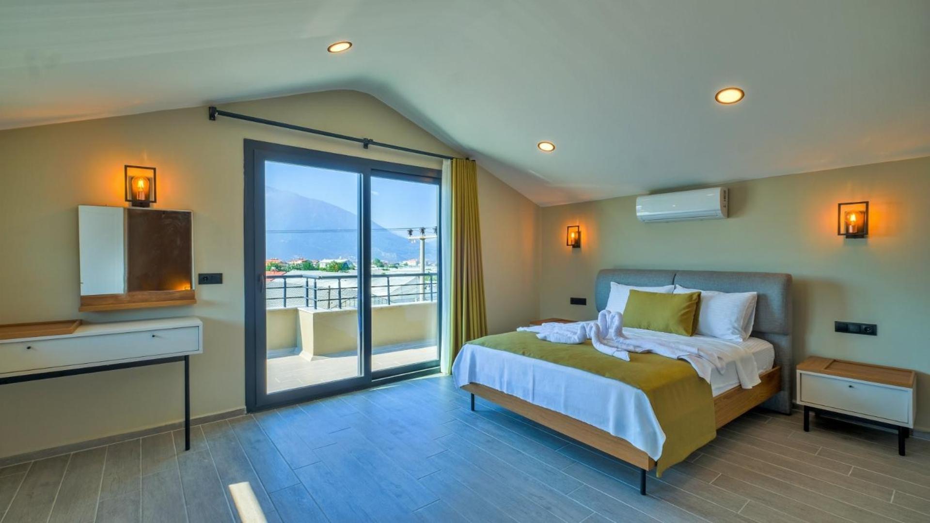 4 Bedroom - 2159 Villa
