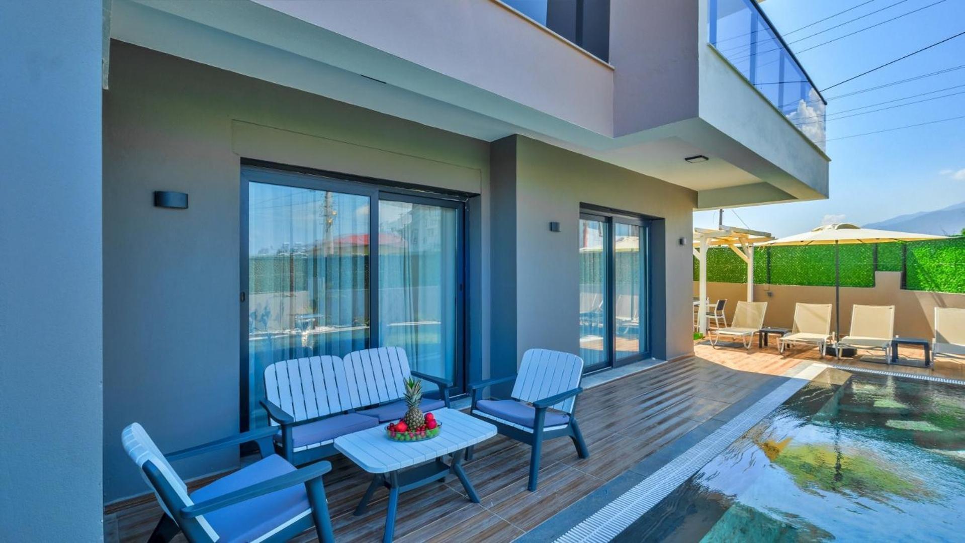 Villa 4 Bedroom - 2159 *