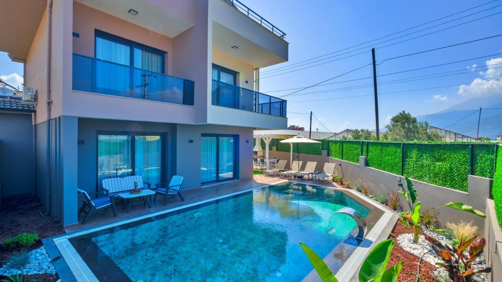4 Bedroom - 2159 Villa