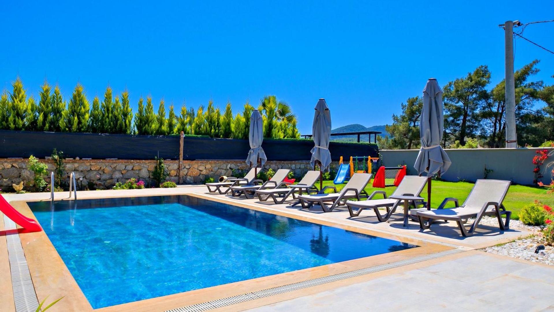 Villa Oludeniz 4 Bedroom 9441 Fethiye