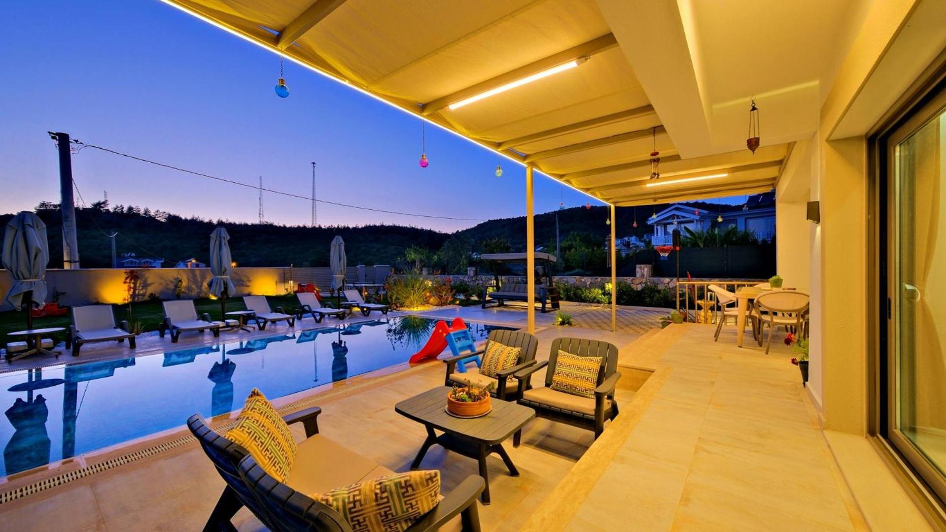 Oludeniz 4 Bedroom 9441 Fethiye