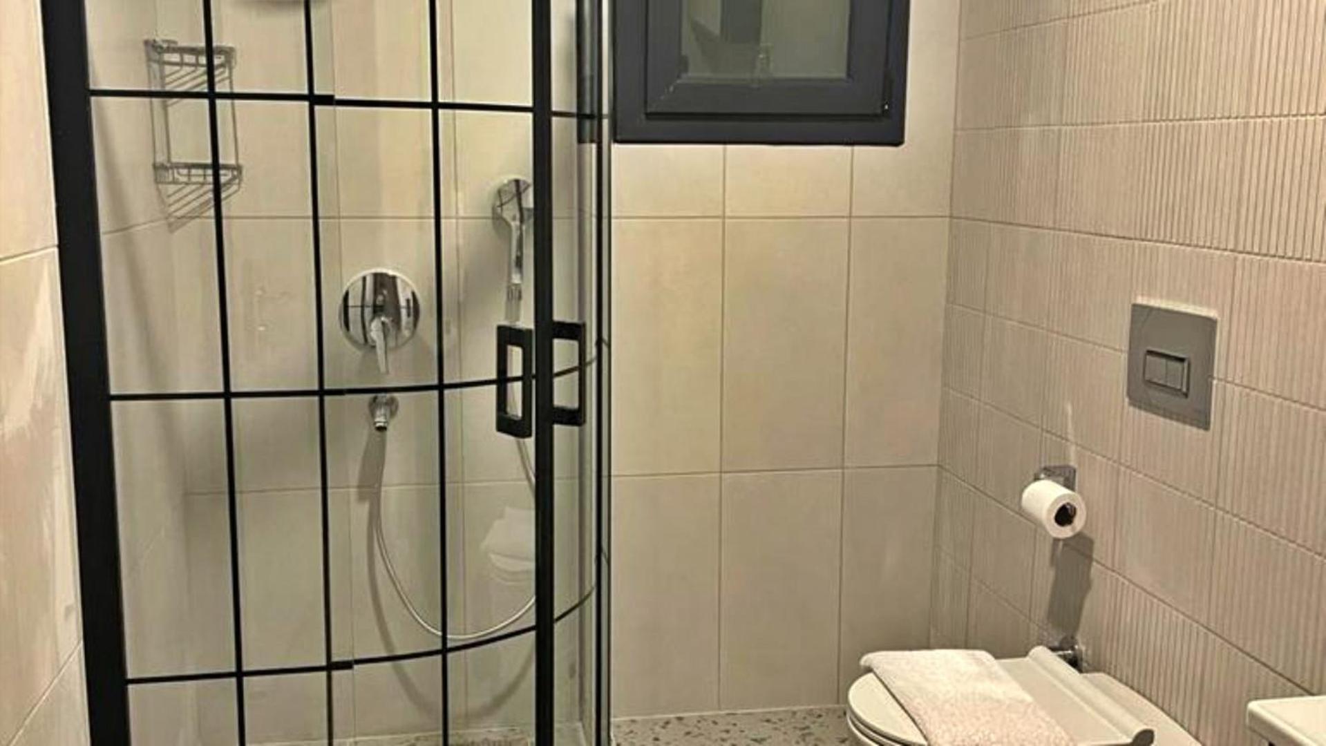 4 Bedroom - 9269