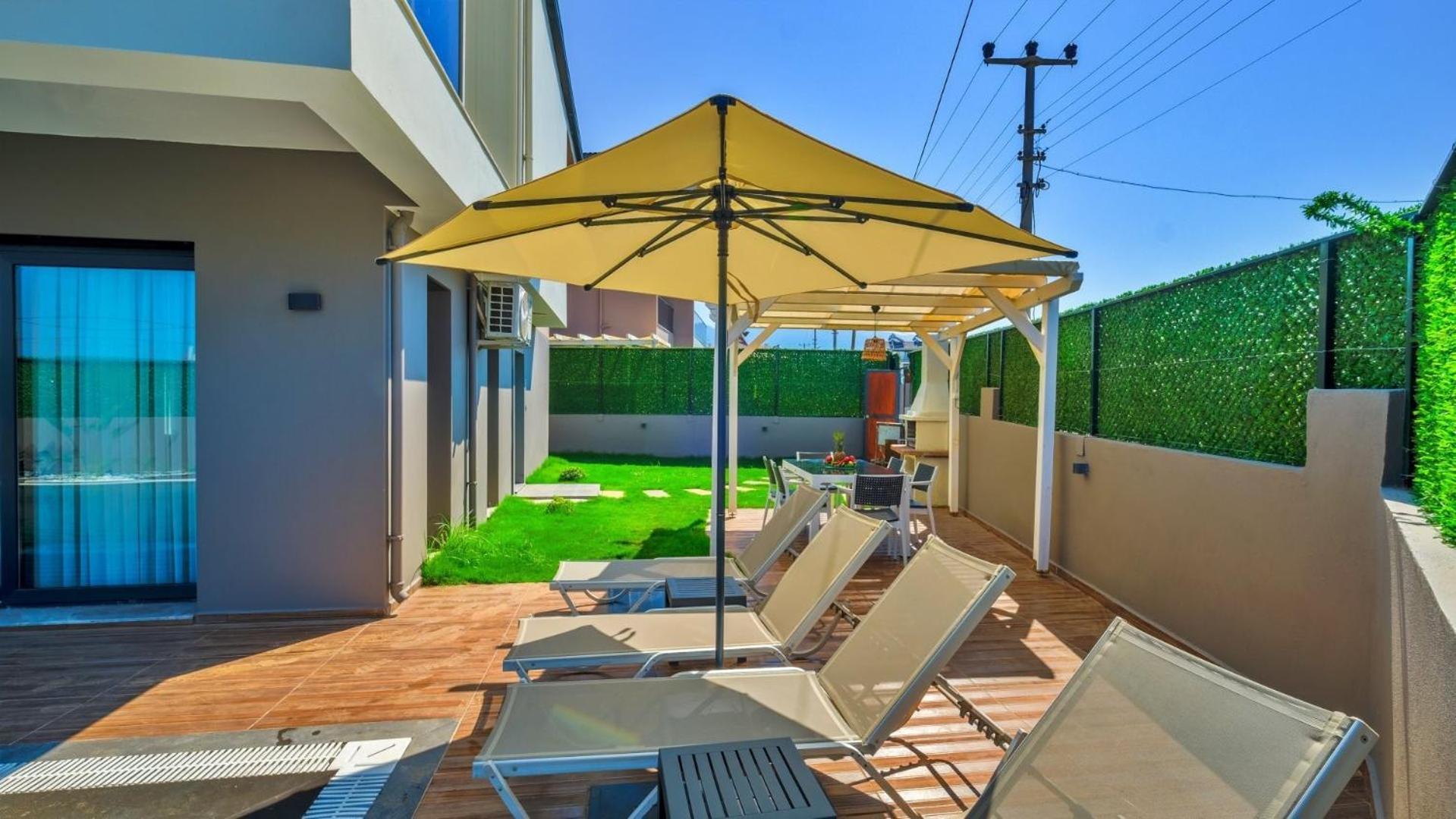 4 Bedroom - 9269 Villa *
