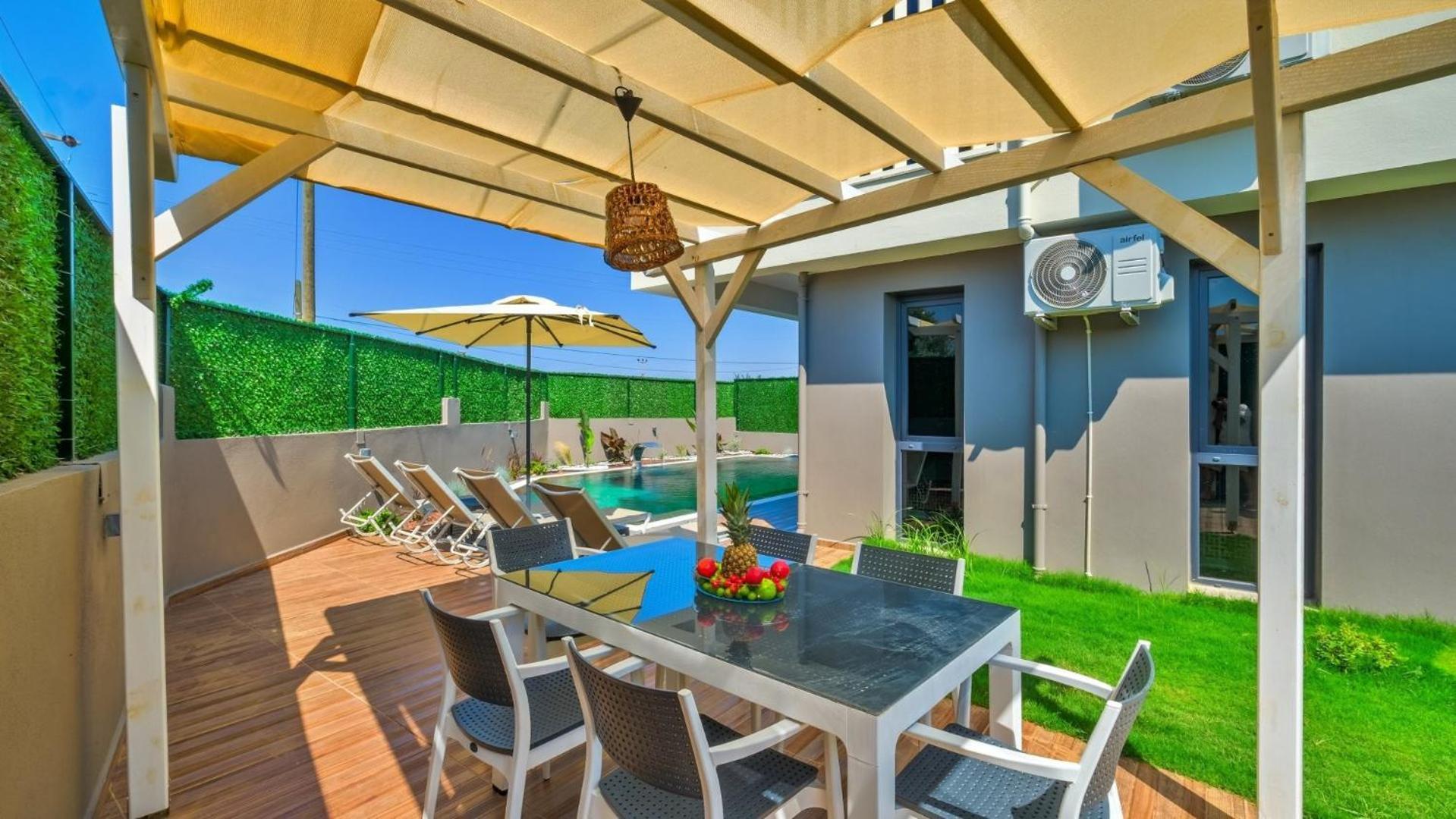 Villa 4 Bedroom - 9269