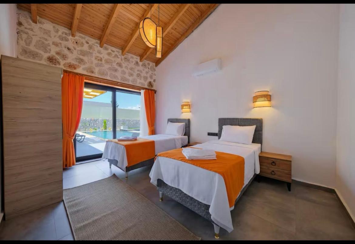 Redside Villa *