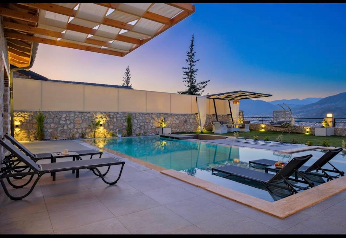 Redside Villa *