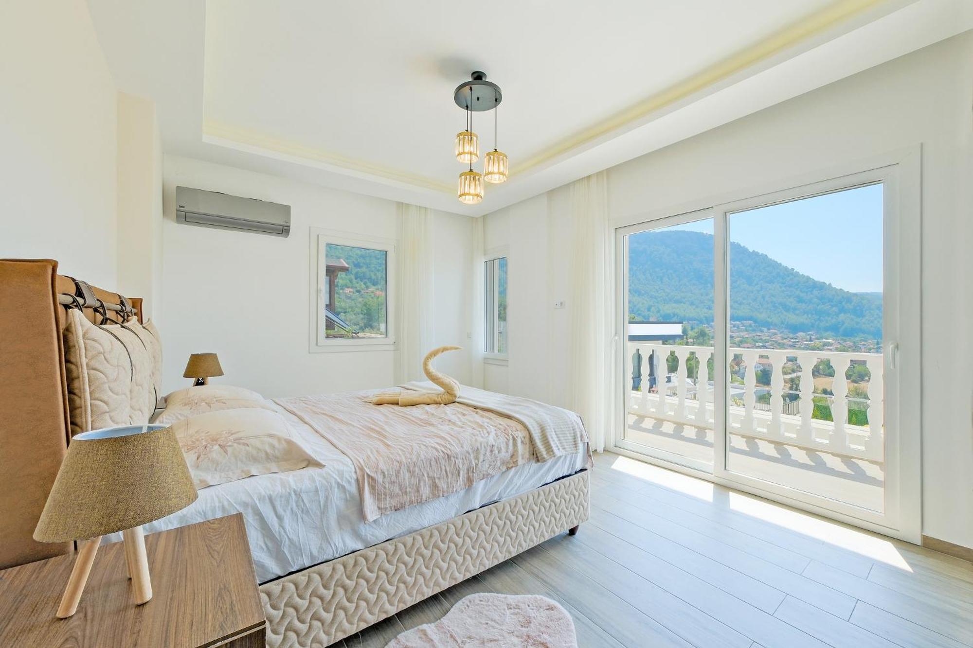 La Blanche Villa *