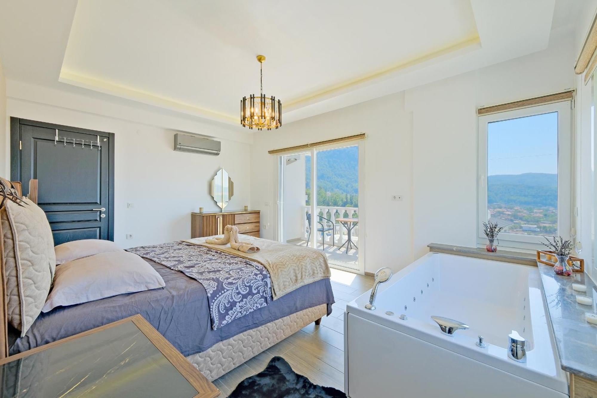La Blanche Villa *