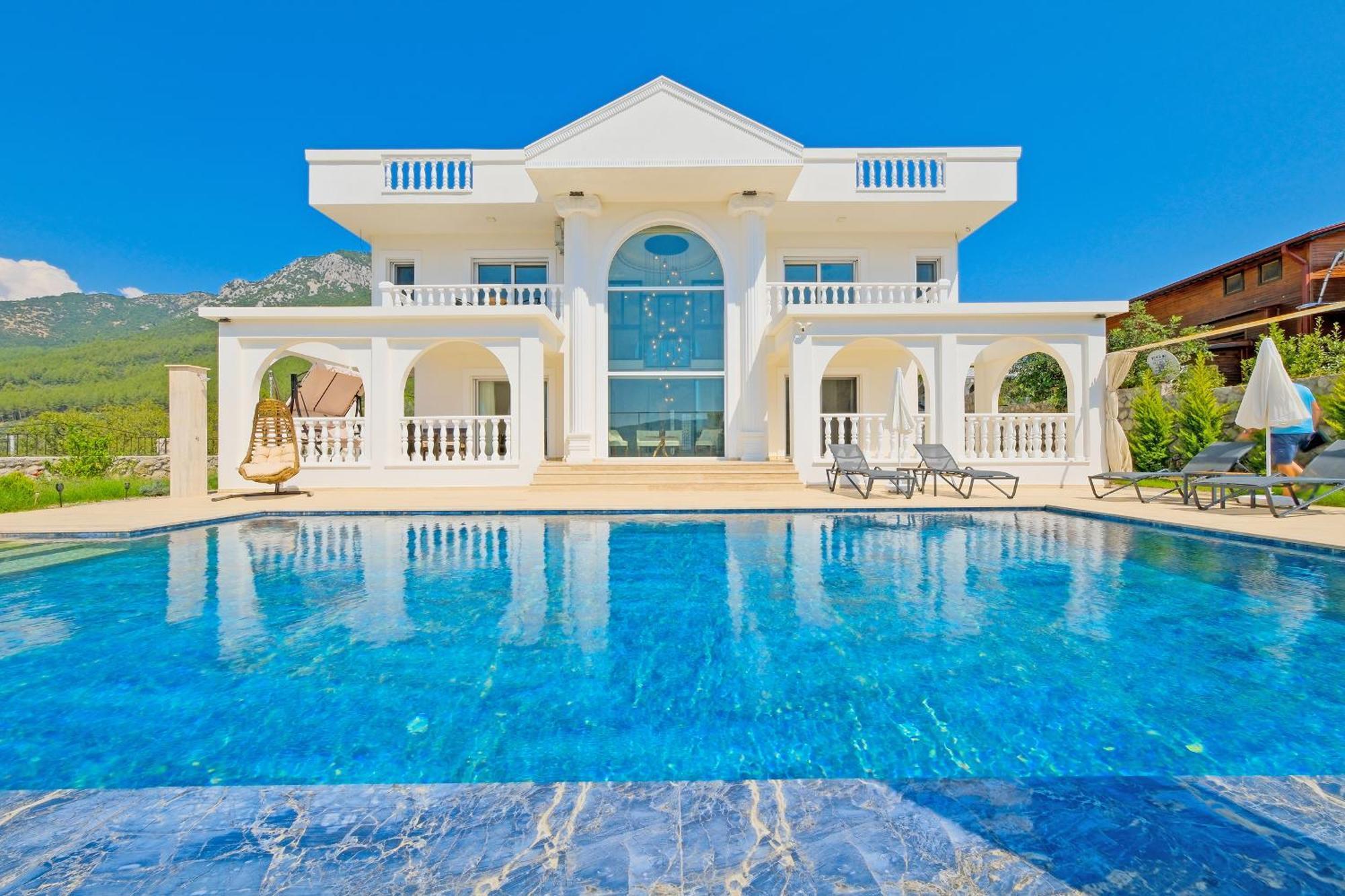 La Blanche Villa