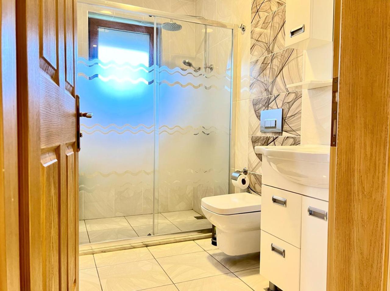 Centrally Located Very Large W Pool Jakuz And Car Park * Fethiye