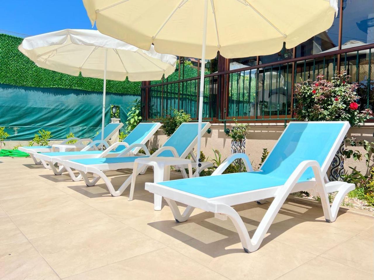 Villa Centrally Located Very Large W Pool Jakuz And Car Park *