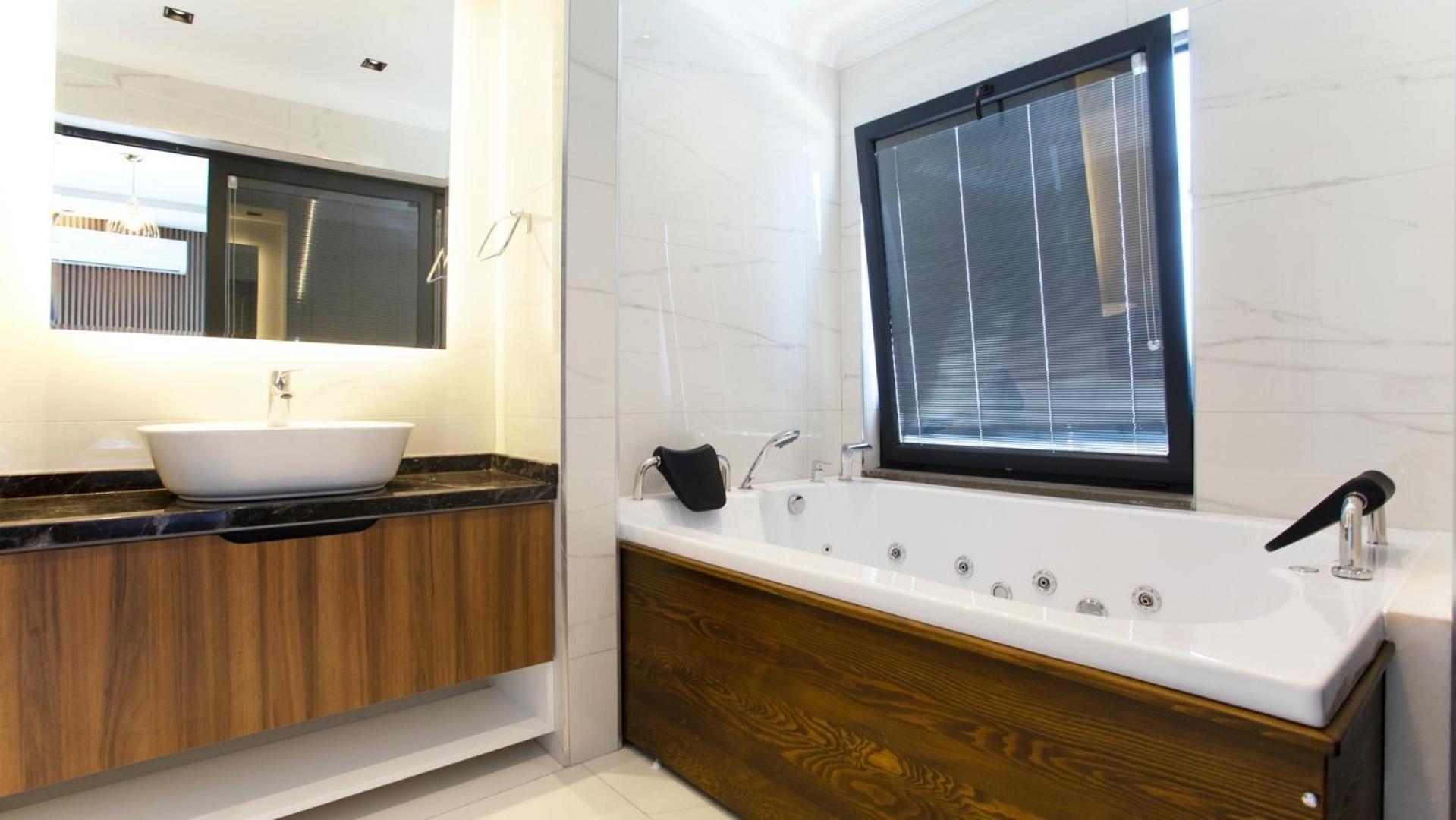 Oludeniz 4 Bedroom - 9318 Fethiye