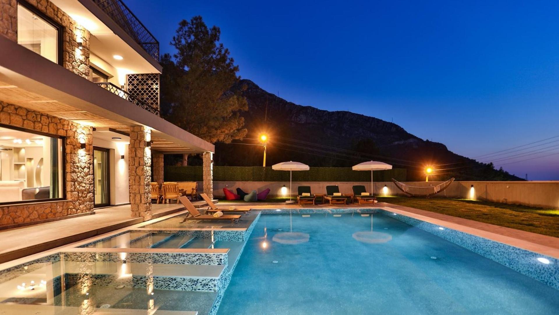 Oludeniz 4 Bedroom - 9318 Villa *