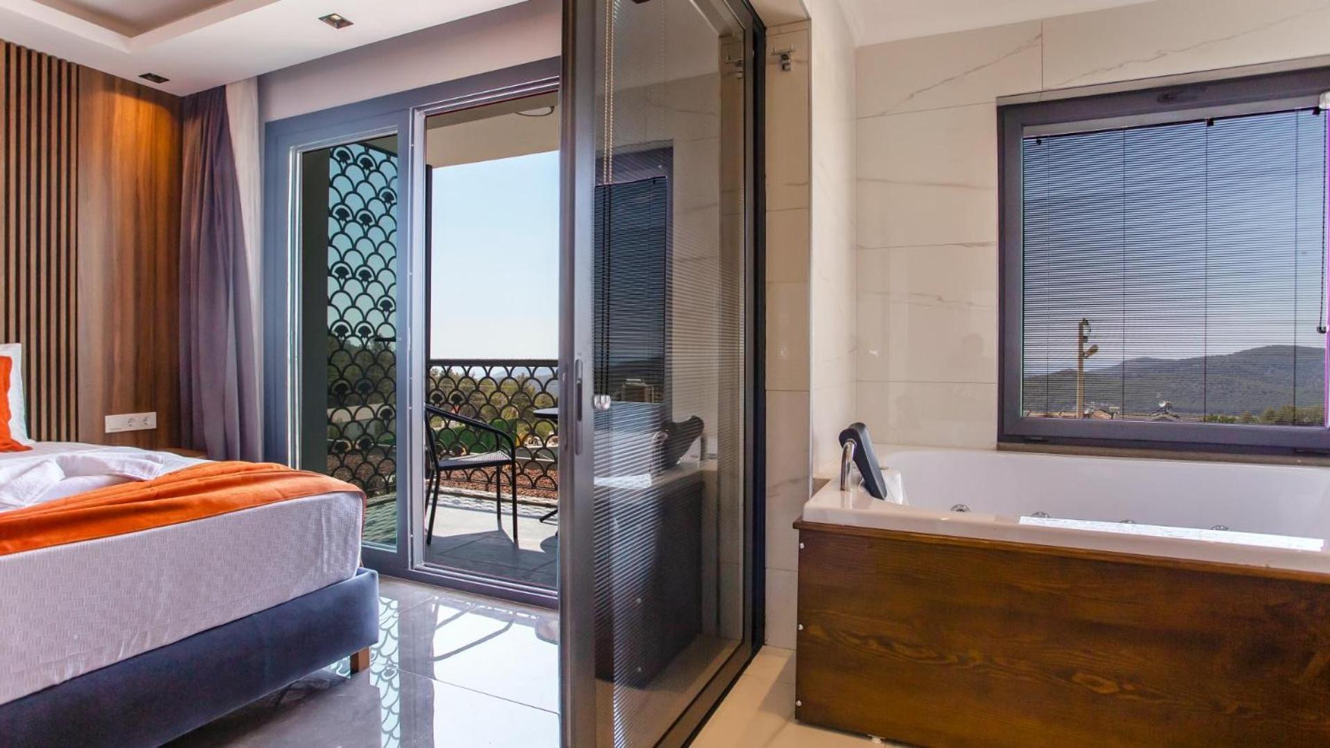 Oludeniz 4 Bedroom - 9318 Villa Fethiye