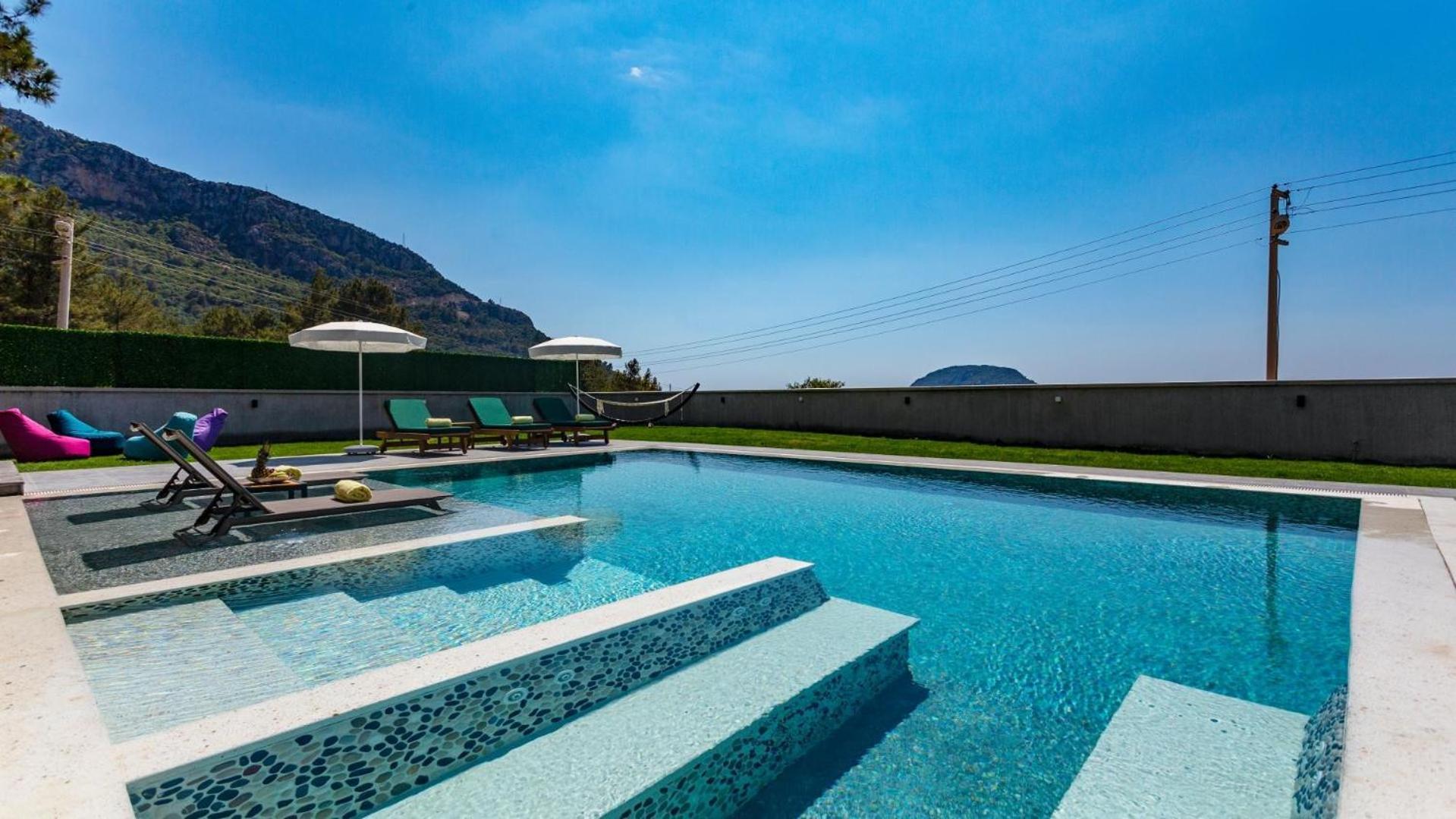 Oludeniz 4 Bedroom - 9318