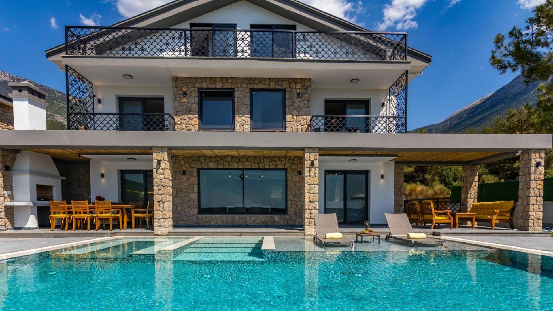 Oludeniz 4 Bedroom - 9318