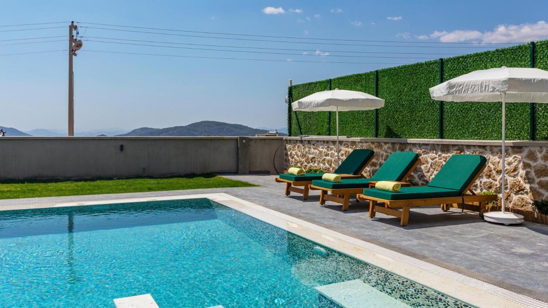Villa Oludeniz 4 Bedroom - 9318 *