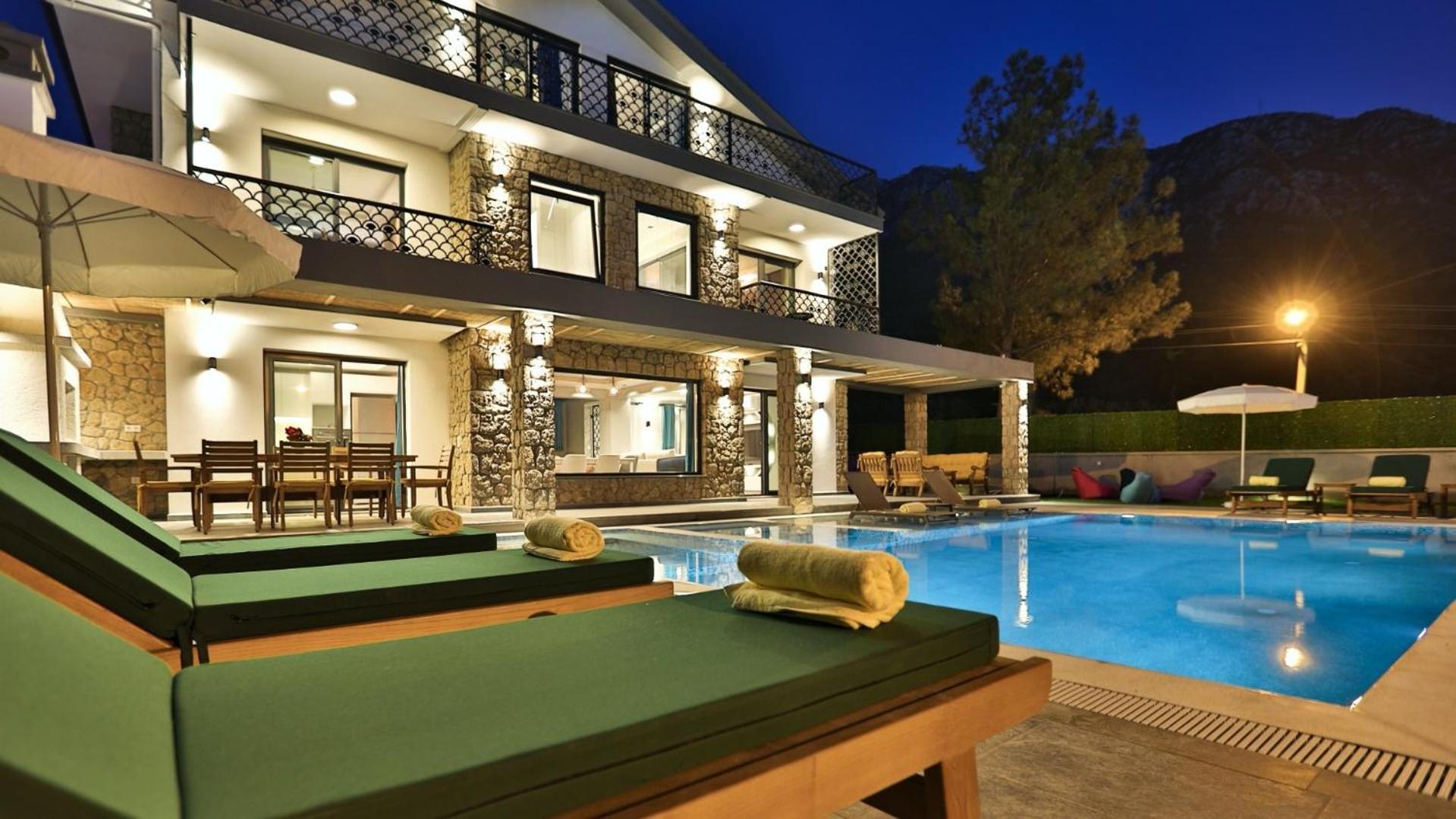 Villa Oludeniz 4 Bedroom - 9318 Fethiye