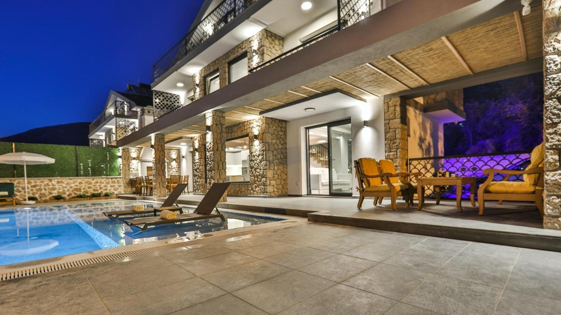 Oludeniz 4 Bedroom - 9318 *