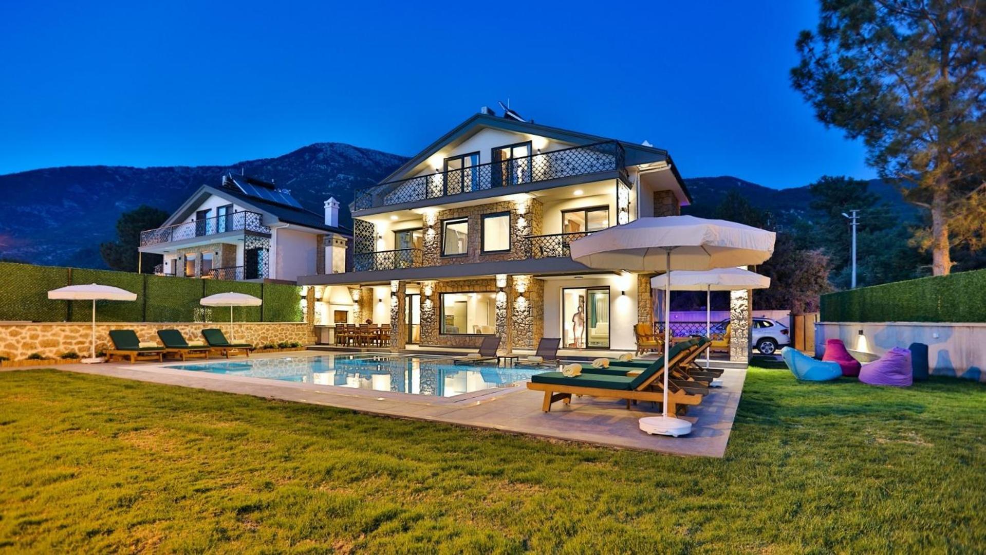 Villa Oludeniz 4 Bedroom - 9318 *