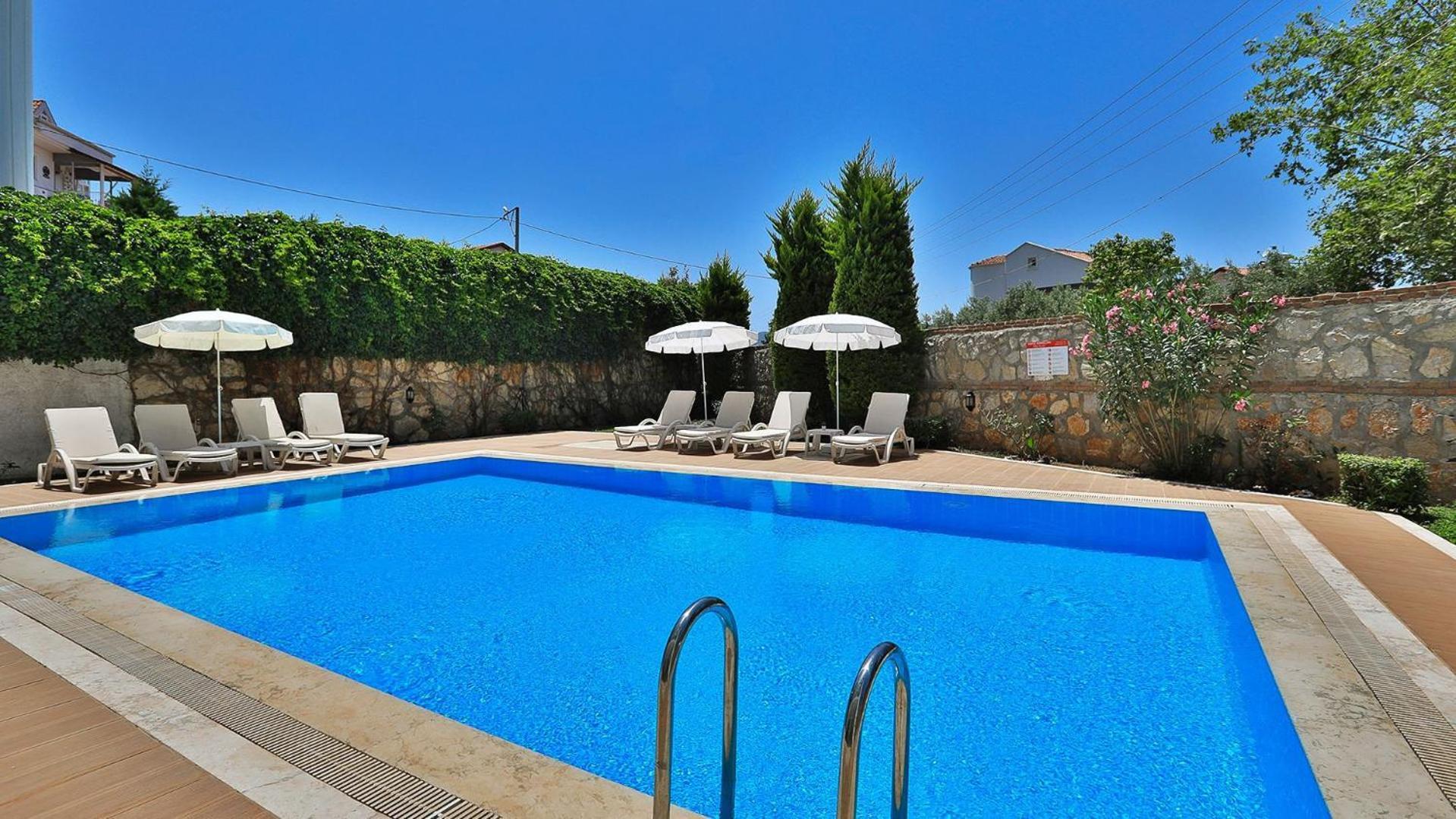 Oludeniz 4 Bedroom 2184 *