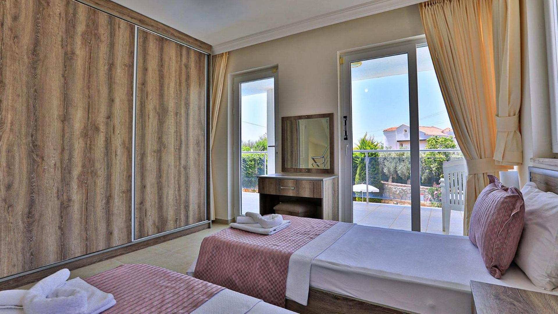 Oludeniz 4 Bedroom 2184